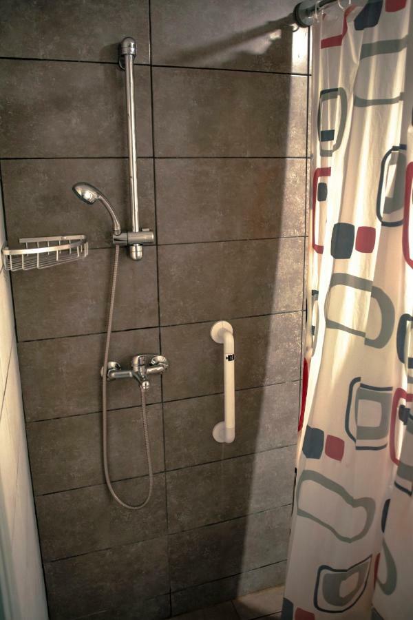 אתונה As-City Hostel מראה חיצוני תמונה